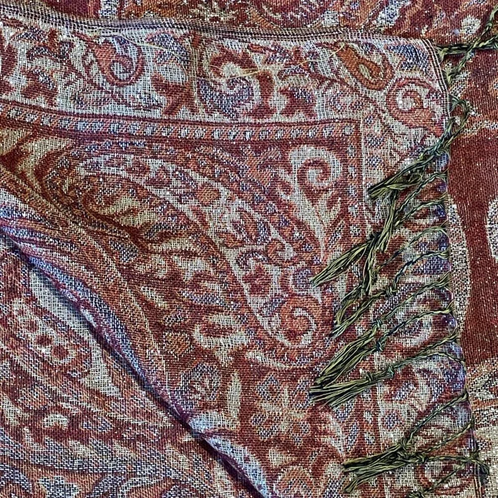 Womens Shawl Wrap Scarf 27 x 68 Paisley Floral Red Metallic Tapestry Fringe Boho